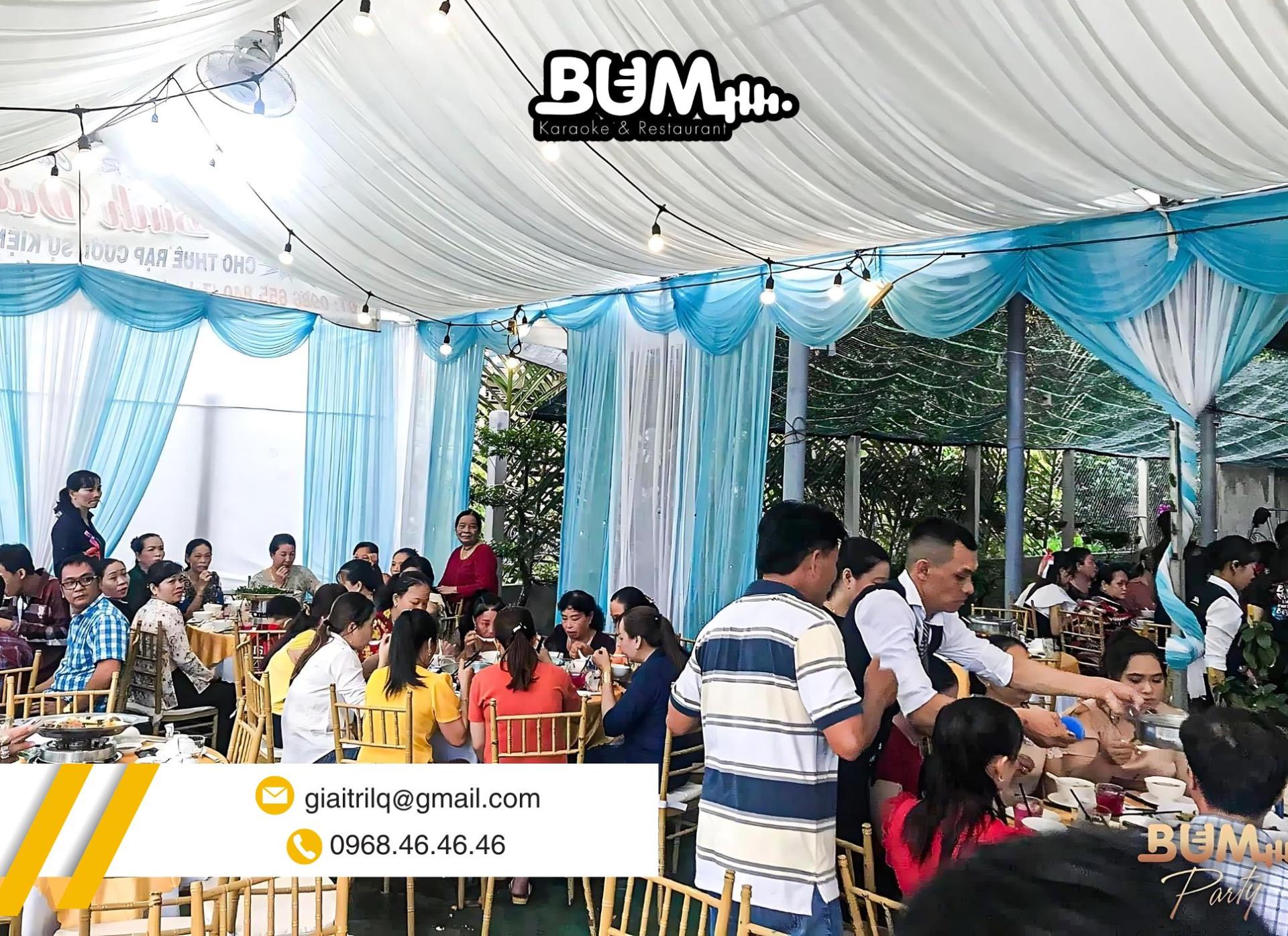 Setup bàn ghế đầy đủ